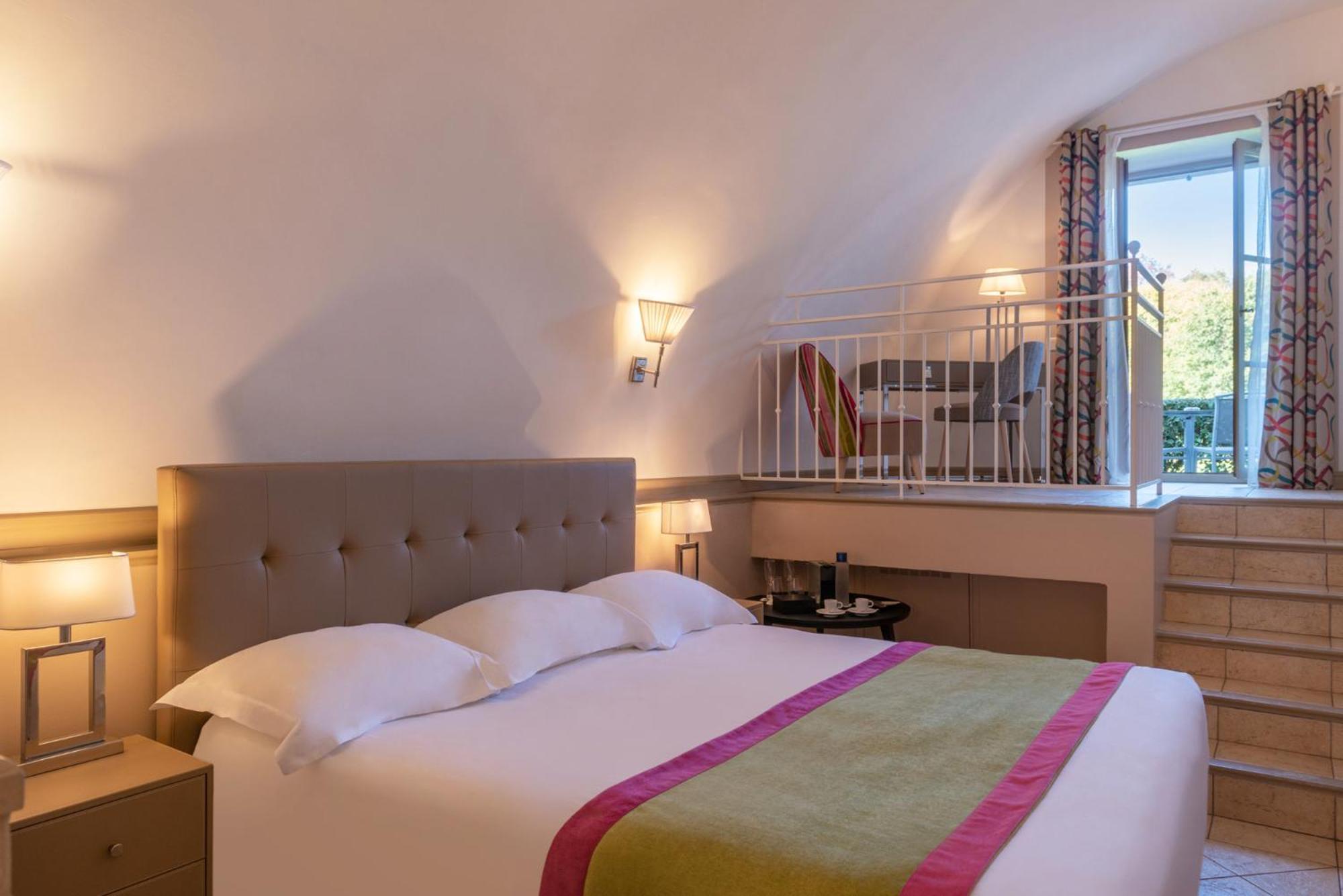 Hotel Golf & Spa Chateau De La Begude The Originals Collection فالبون المظهر الخارجي الصورة