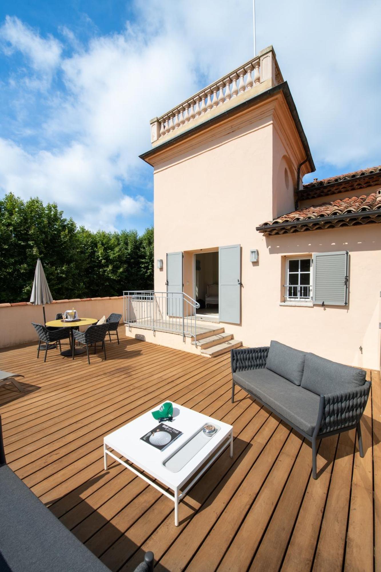 Hotel Golf & Spa Chateau De La Begude The Originals Collection فالبون المظهر الخارجي الصورة